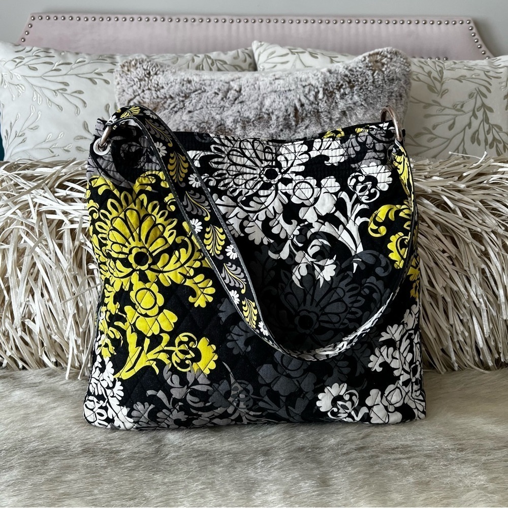 VERA BRADLEY Baroque Holiday 2010 Tote Black Yellow White Gray Y2K Hobo Quilted